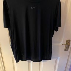 Nike Women's Black Sports Top (Size M)