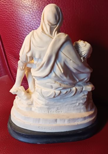 Italian La Pieta Sculpture/ Almacare Santini/