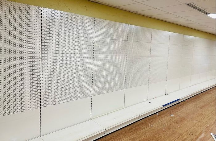 30ft / 10 Meter Shop Display Pegboard - Shelving - Large Quantity Available