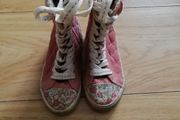 Girls boots