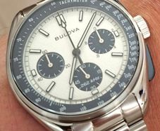 Bulova lunar pilot