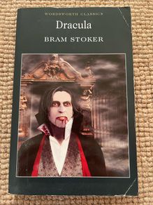 Dracula (Bram Stoker)