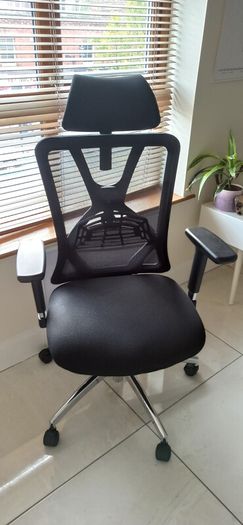 Ticova office chair
