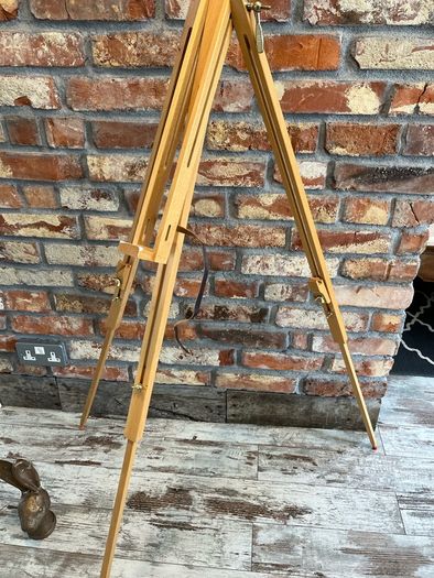 easel