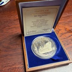 Silver 1977 Singapore 10th Anniversary Coin