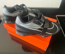 Nike Romaleos 4 - Weightlifting Shoes UK9.5/28.5CM/EU44.5/USM10.5/USW12