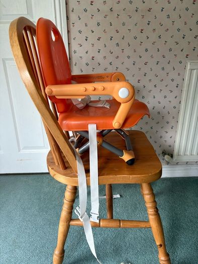 Portable baby chair