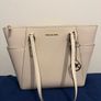 women handbag Image 2