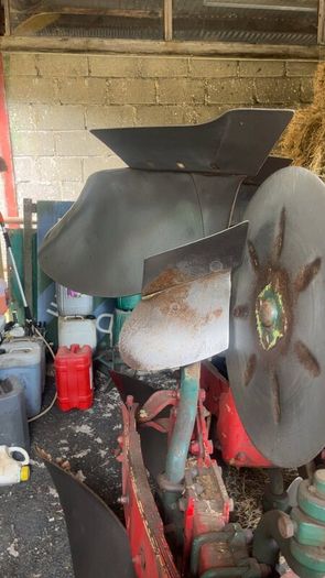 Vogel and noot 2 furrow reversible plough