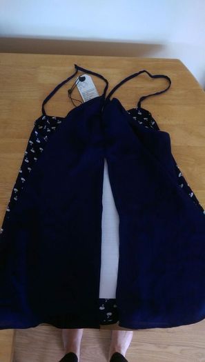 ONLY brand new stappy top