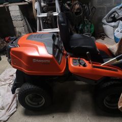 Tractor lawnmower