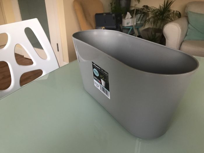 pot/ planter