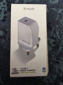 USB c smart charger