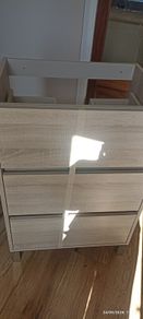 Bathroom vanity unit and sink. Salgar.