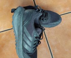 adidas trainers size 6