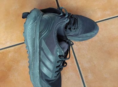 adidas runners size 6