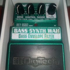 Digitech Bass Synth Wah Envelope Filter