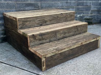 Decking step