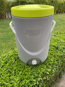 Coleman water/beverage cooler/dispenser.