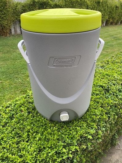 Coleman water/beverage cooler/dispenser.