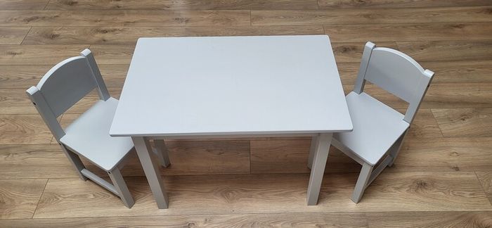 Children's Table & Chairs