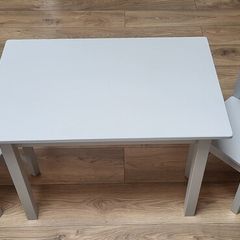 Children's Table & Chairs