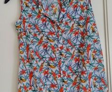 women's sleeveless shirt