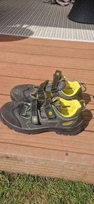 safety sandals