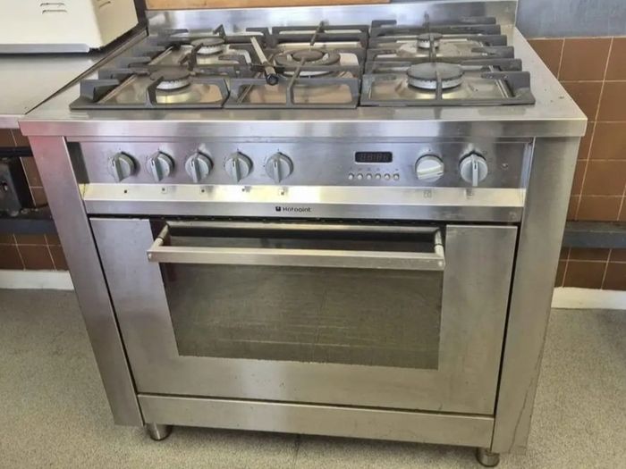 hotpoint dual oven