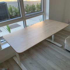 solid office desk for sale Like new 180x60