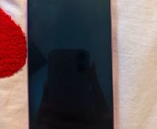 iPhone 16 pink