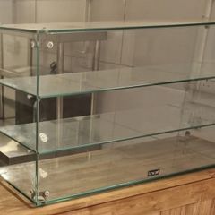 Glass Lincat display