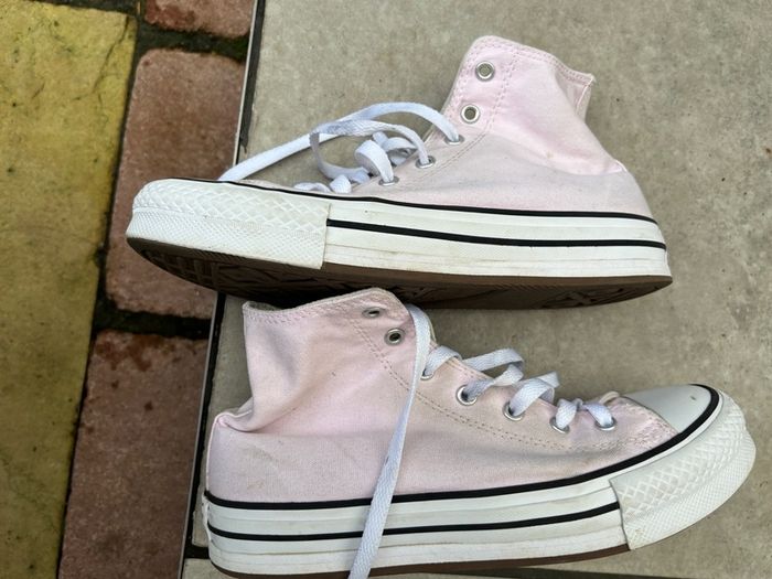Converse all stars girl's shoes