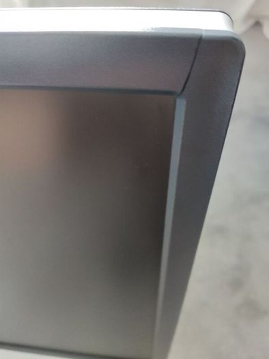 Dell Ultrasharp 19" Hd Lcd 1901fp + Dell 17" Lcd E171fp