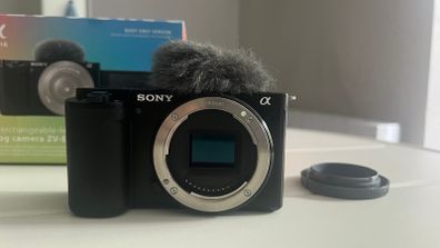 Sony Alpha ZV-E10 APS-C Mirrorless Camera