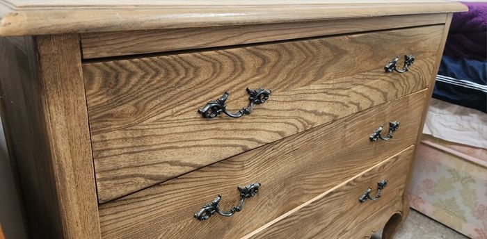 Solid Oak Chest of Drawers