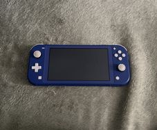 Nintendo switch lite blue