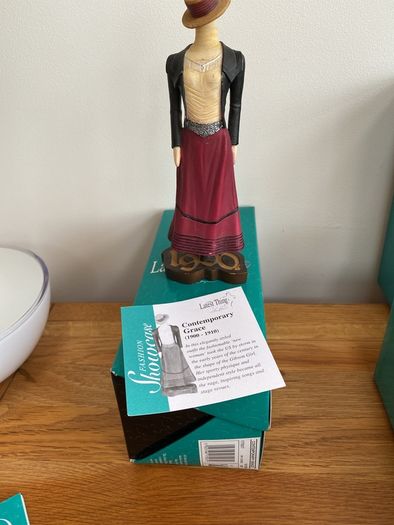 Figurines - The Latest Thing - Collectibles (5 Euro Each)