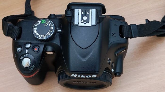 Nikon D3200 near mint only 2K shots