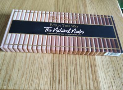 Too faced palette Born this way