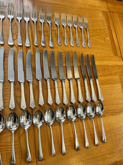 Vintage Newbridge Flatware Set x 47 Pieces