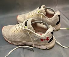 Under Armour runners