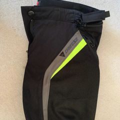 Motorcycle trousers