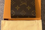 Authentic Louis Vuitton Mens Wallet