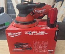 Milwaukee m12 Sander