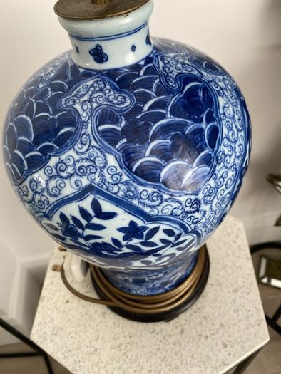 Large table lamp