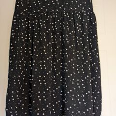 Perfect for Summer, gorgeous midi skirt