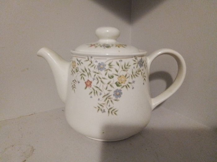 Teapot & Jug