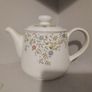 Teapot & Jug Image 5