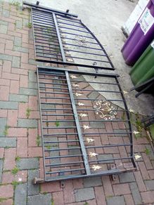 gates